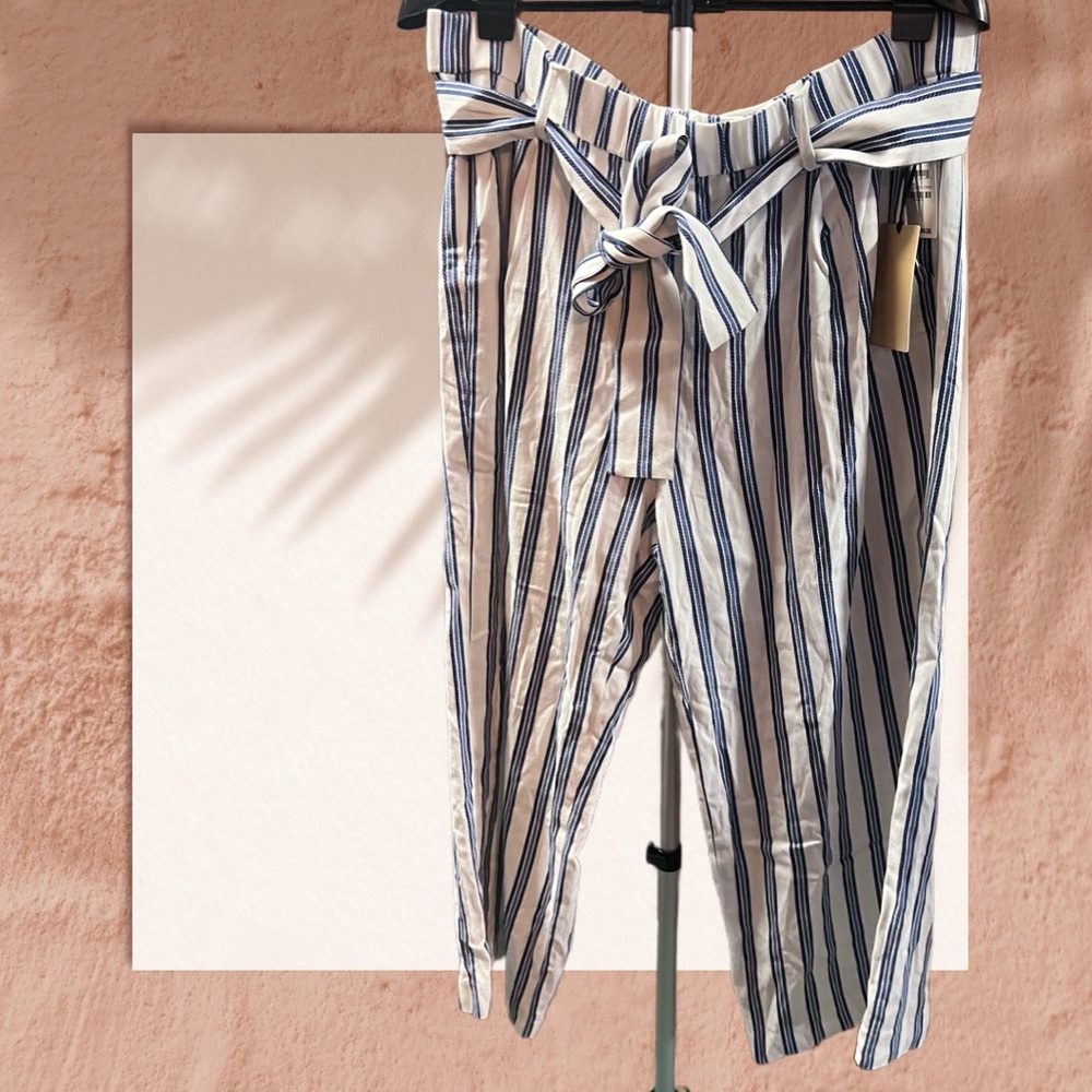 Halogen Wide Leg Cropped Ivory and Blue Striped Pants